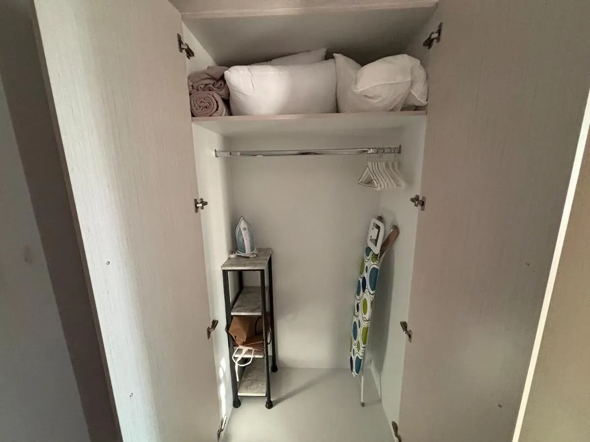 Waterfront Studio Cozy & Stylish Stay - Pet-Friendly Абу-Даби 0*,  ОАЭ